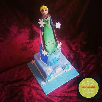 winter themed ... you know what I mean - Cake by Edelcita Griffin (The Pretty Nifty)