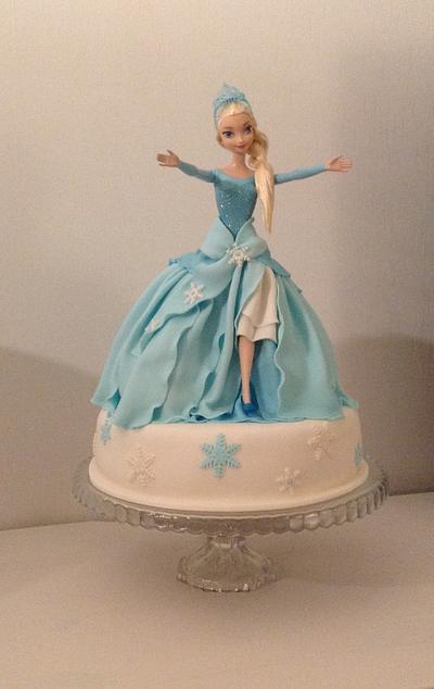 Elza from Frozen - Cake by Ria123