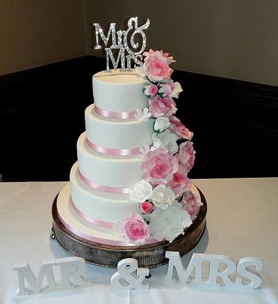 Wedding Cake - Cake by Putty Cakes
