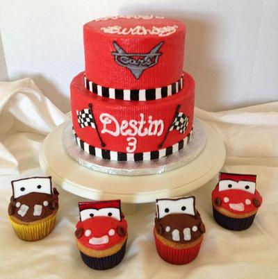 McQueen & Mater - Cake by Dee