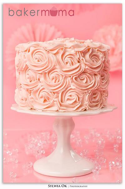 Buttercream rosettes - Cake by Bakermama
