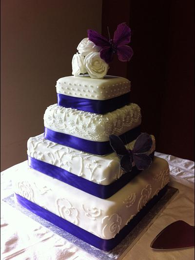 Wedding cake - Cake by Yvonnescakecreations