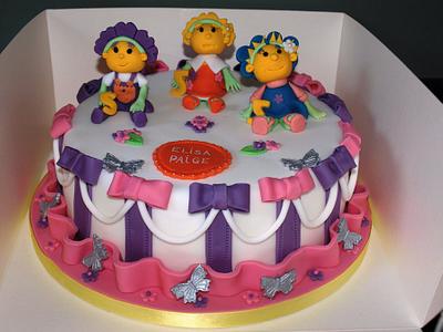 Fifi and her flowerpot friends - Cake by Deb-beesdelights