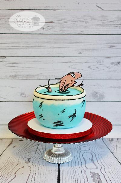 Dr. Seuss' - Cat in the Hat Smash Cake! - Cake by Leila Shook - Shook Up Cakes