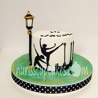 Gymnasts Cake - Cake by Nurisscupcakes