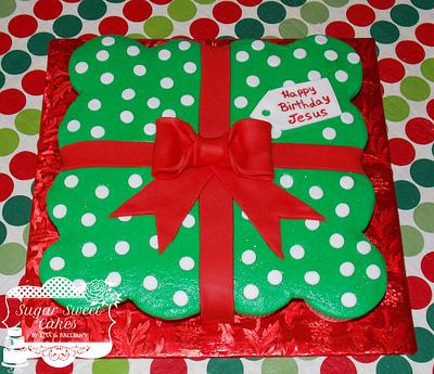 Christmas Gift - Cake by Sugar Sweet Cakes