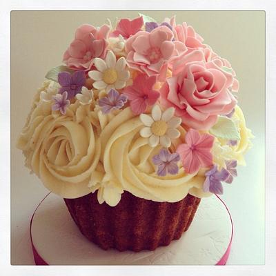 Garden flower themed giant cupcake - Cake by Victoria's Cakes