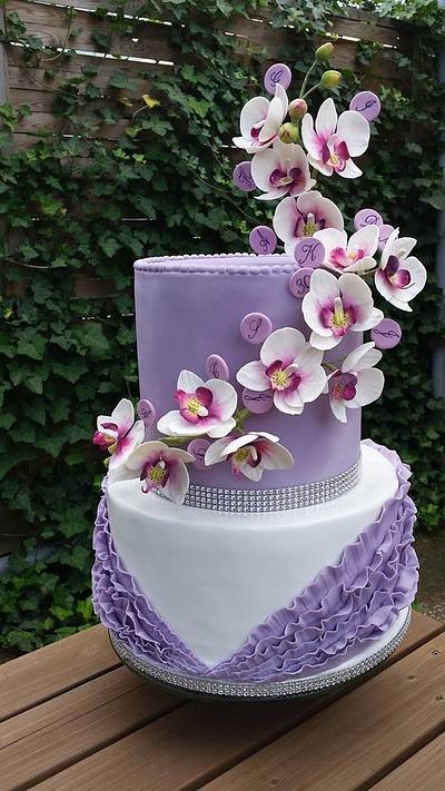 Orchid cake - Cake by ZuckerPuppe