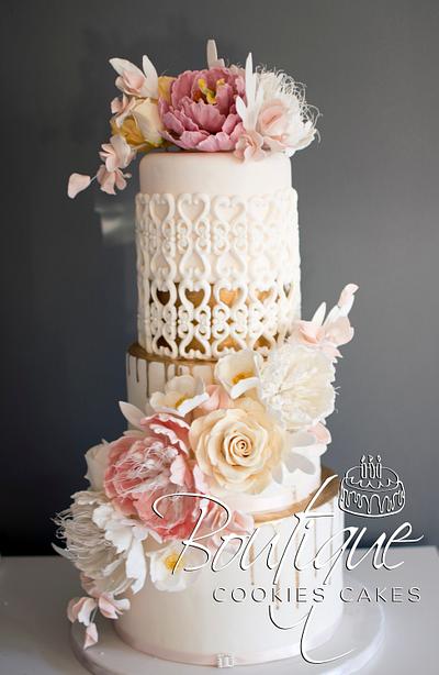 Pink and gold wedding cake - Cake by Boutique Cookies Cakes