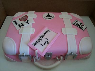 Vintage Suitcase - Cake by Carrie