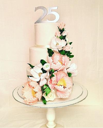 Silver anniversary cake - Cake by The Hot Pink Cake Studio by Ipshita