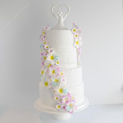Lovebirds and Butterfly's - Cake by Torta Deliziosa