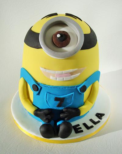Minion - Because I'm Happy - Cake by Candy's Cupcakes