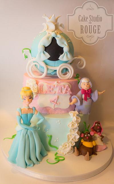Cinderella - Cake by Ceca79