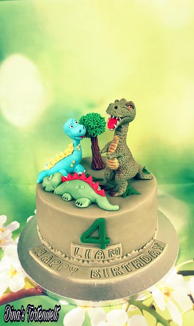 Dinosaur Cake  - Cake by Dina's Tortenwelt 