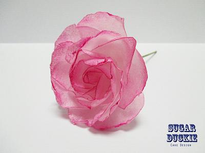 Wafer paper rose - Cake by Sugar Duckie (Maria McDonald)