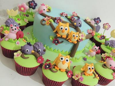 Owls & Critters - Cake by Shereen