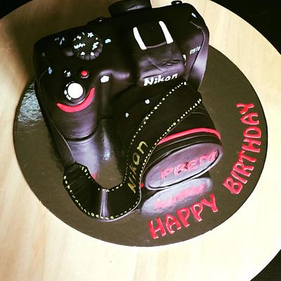 Camera Birthday Cake - Cake by Manjoooz