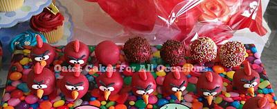angry bird cake pops - Cake by oatescakes