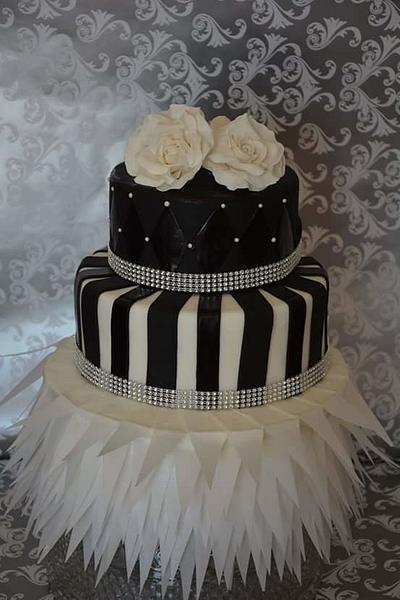 black and white cake - Cake by kellie123