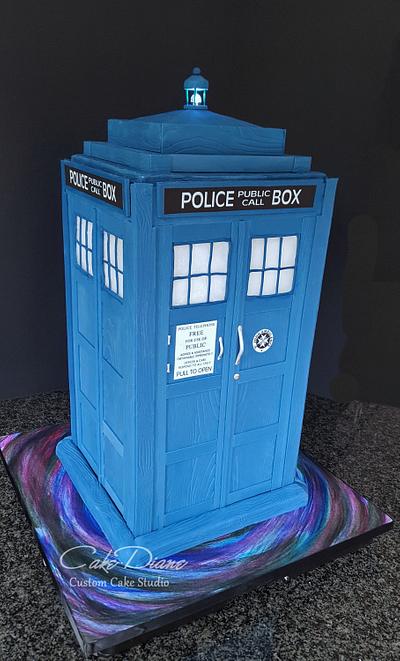 TARDIS - Cake by Diane