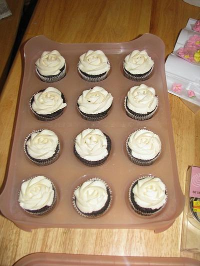'naked  cupcakes' - Cake by musicmom27
