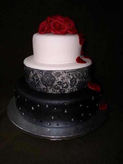 Black and White - Cake by Petraend