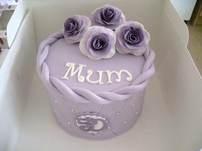 My mum's 50th birthday cake and cupcakes - Cake by Daisychain's Cakes