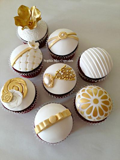 Couture Cupcakes  - Cake by Sophia Mya Cupcakes (Nanvah Nina Michael)
