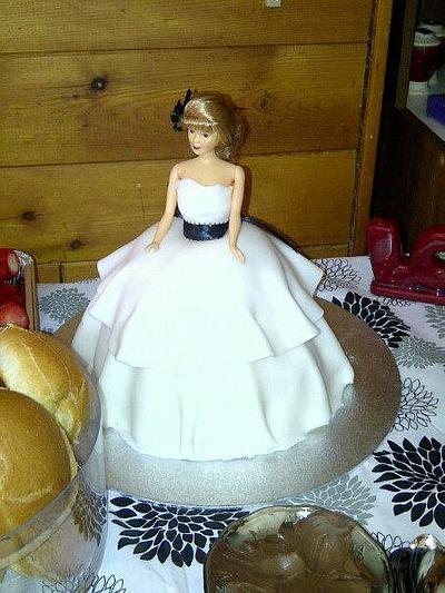 bridal shower cake - Cake by grammabella