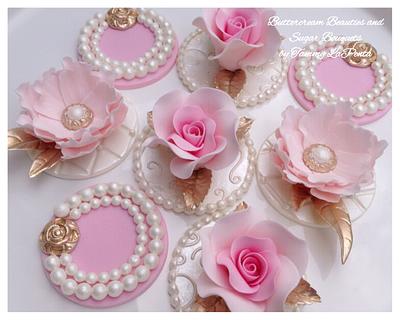 Vintage Cupcake Toppers - Cake by Tammy LaPenta