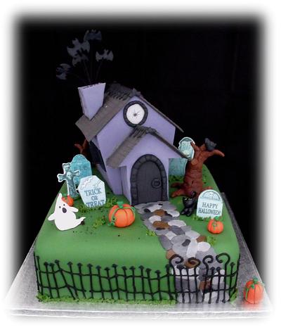 Haunted House - Cake by Cakemaker1965