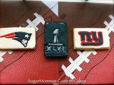 Superbowl 2012 - Patriots vs. Giants - Cake by SugarMommas Custom Cakes