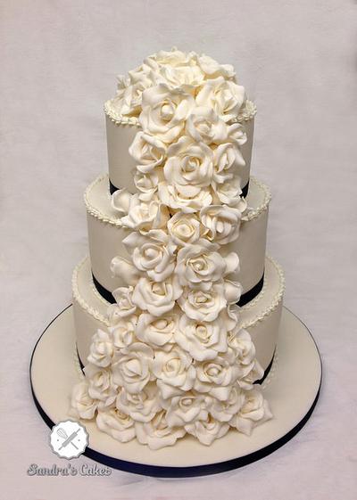 Rose Cascade - Cake by Sandra's cakes