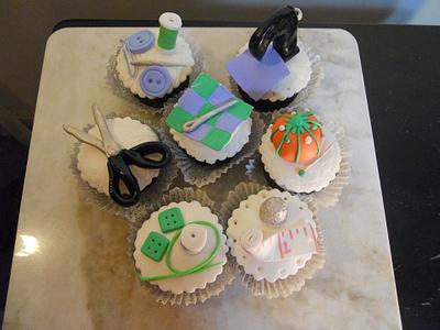Sewing cupcakes - Cake by Pam1727