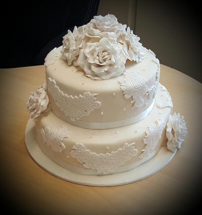 Vintage wedding cake - Cake by Vicky