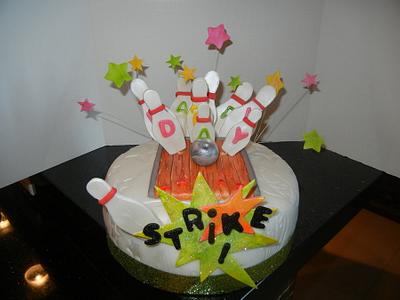 STRIKE!!! - Cake by Fun Fiesta Cakes  