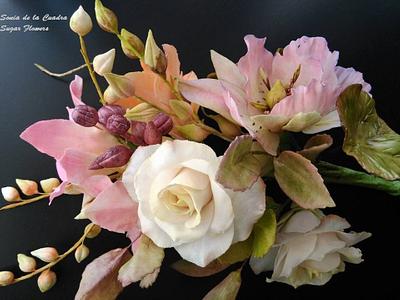 Roses and Alstroemeria Bouquet - Cake by Sonia de la Cuadra