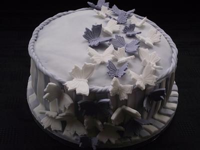 Butterfly - Cake by Tracyf1