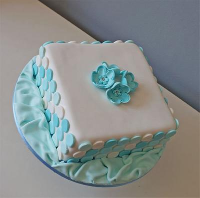 Blue Polka Dots - Cake by Caketown