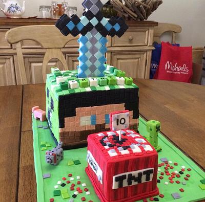 Mincraft, removable edible sword  - Cake by Titistreats