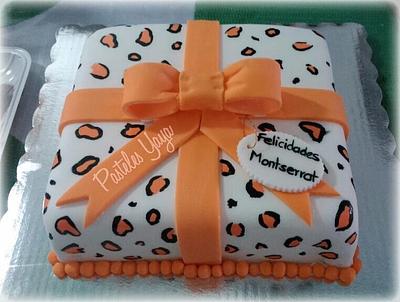 Gift box - Cake by Yaya