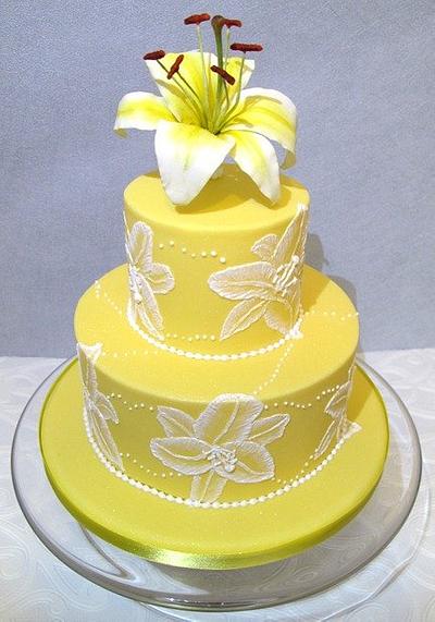 Yellow Lily Wedding Cake  - Cake by Natasha Shomali