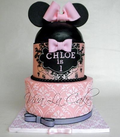 Sweet Elegant Minnie Mouse  - Cake by Joly Diaz 
