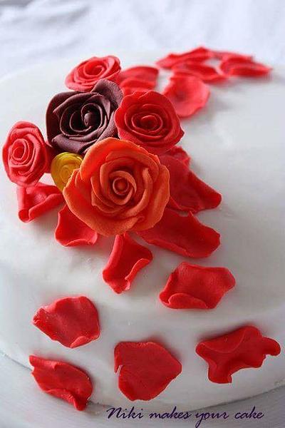 Red rose cake - Cake by Niki  (Niki makes your cake)