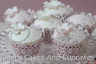 Pink Cupcakes - Cake by Vavi