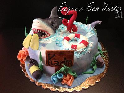 Shark...dive with caution ^_^ - Cake by SognoOSonTorte