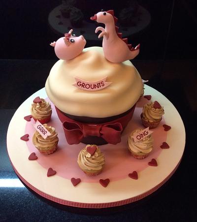 Giant cupcake for a cute couple! - Cake by Marscagimon