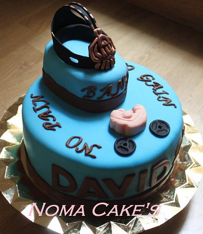 MÁSCARA BANE BATMAN, BATMAN BANE MASK - Cake by Sílvia Romero (Noma Cakes)