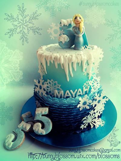 Frozen Ombre Ruffles cake with cookies - Cake by BunnyBlossom
